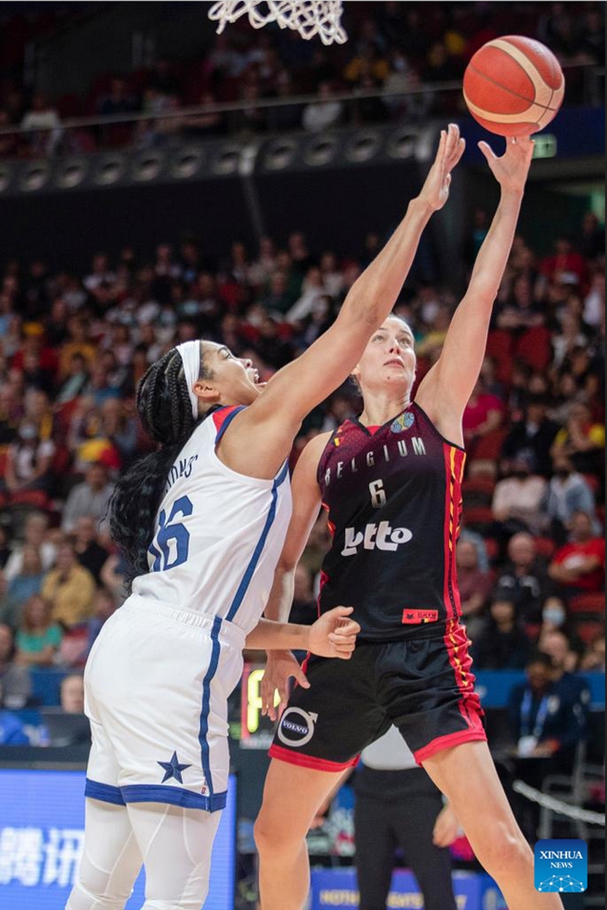 Antonia Delaere (right) of Belgium competes with Brionna Jones of the United States during a Group A match at the Women's Basketball World Cup 2022 in Sydney, Australia on Thursday. Agency photo