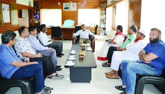 KHULNA: Prof. Dr. Khurshida Begum meets the Vice-Chancellor of Khulna University of Engineering and Technology (Kuet) Prof Mihir Ranjan Halder on Wednesday.