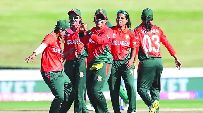 Players of Bangladesh women's cricket team.